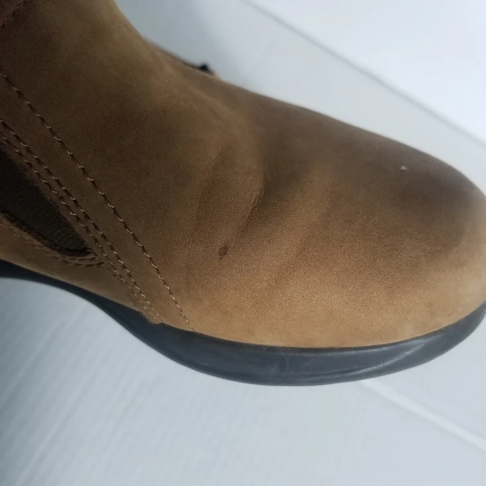 NATURALIZER WOMEN'S LEATHER LOAFERS SIZE 7